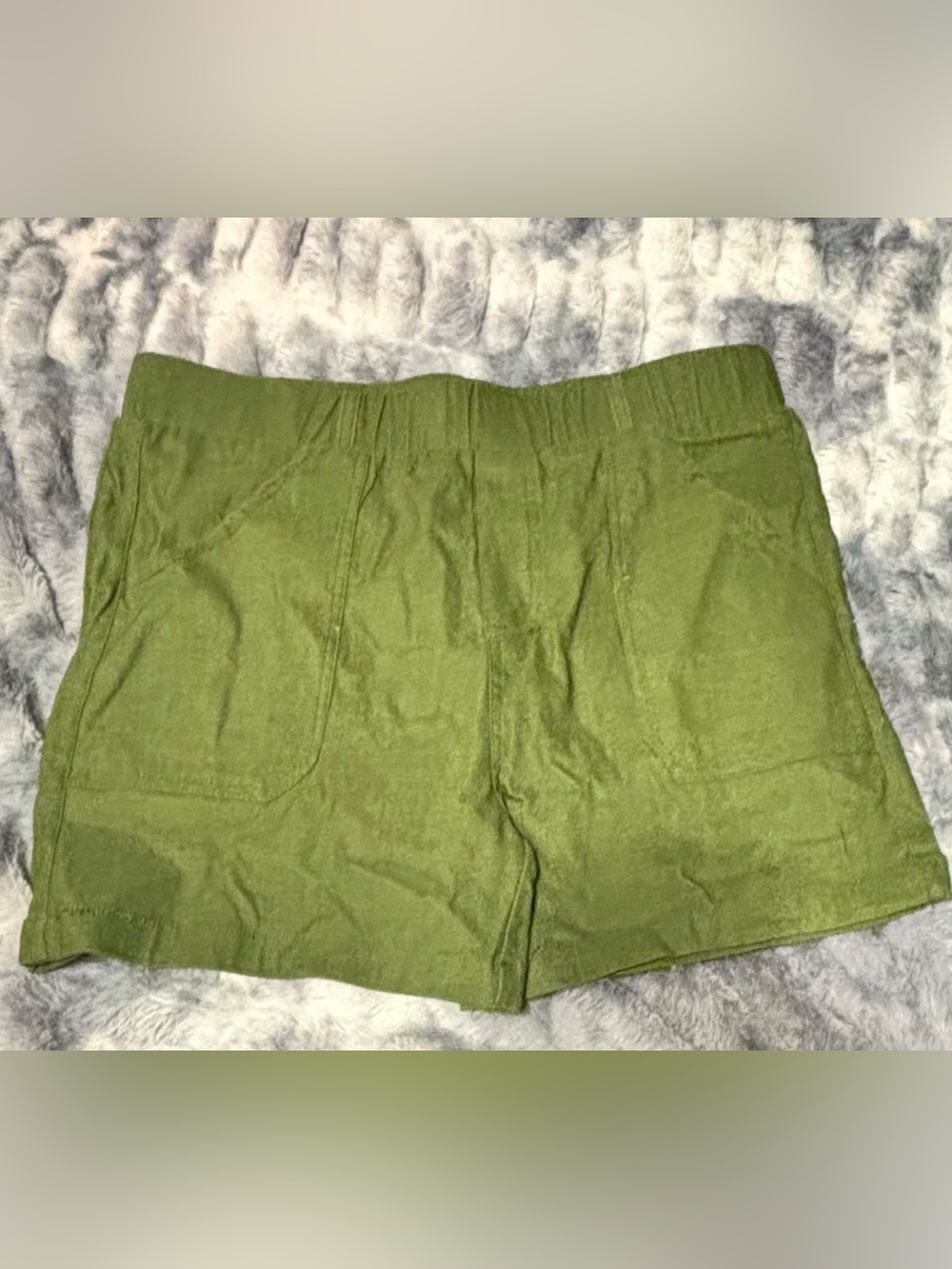 Olive Green Women's Casual Elastic-Waist Shorts